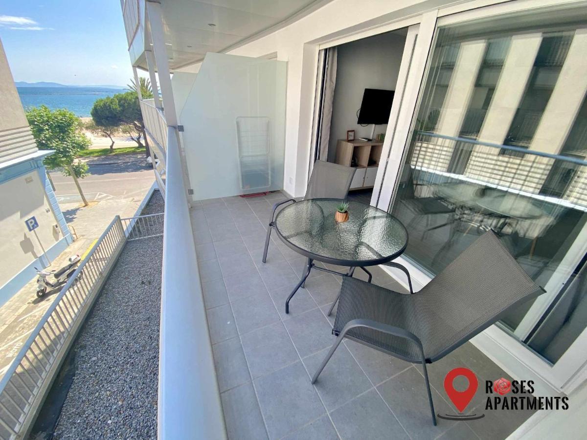 Roses Apartments Tropical Loft Vista Mar Lateral Dış mekan fotoğraf